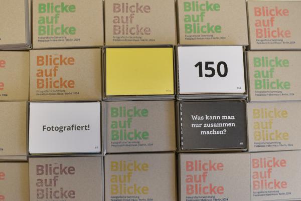 Kisten Blicke auf Blicke